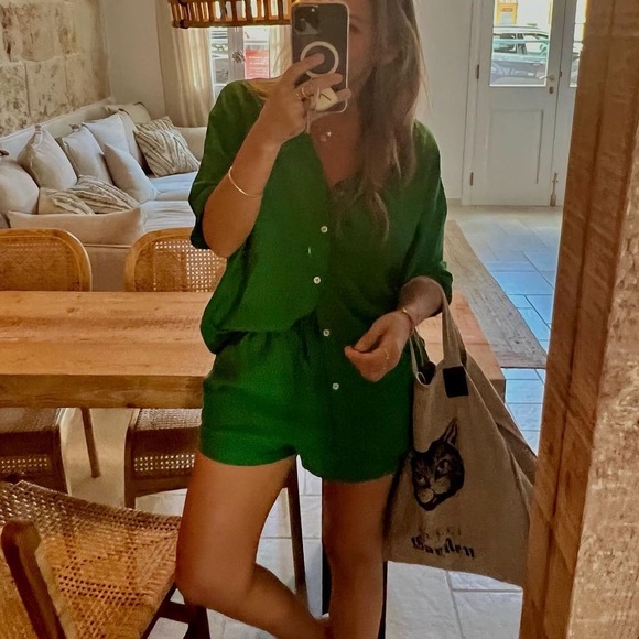 Casual 2 Piece Outfits Short Sleeve Button Down Blouse and Short Set in Green - Picture 7 of 16